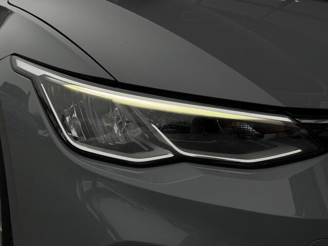 Volkswagen GOLF 1.5 eTSI Style Navi ACC PDC