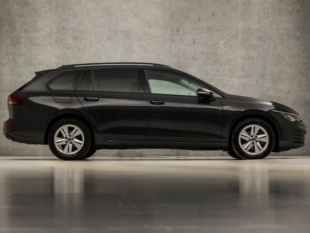 Volkswagen GOLF Variant 1.0 TSI Sport (APPLE CARPLAY, GROOT NAVI, CLIMATE, PARKEERSENSOREN, KEYLESS, SPORTSTOELEN, GETINT GLAS, SFEERVERLICHTING, NIEUWSTAAT)