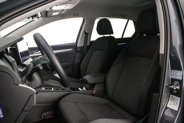 Volkswagen GOLF Life Edition 1.5 TSI eHybrid 204pk DSG Automaat Adaptive cruise control, Achteruitrijcamera, Stuurwiel verwarmd, LED koplampen, Parkeersensoren, Stoelverwarming