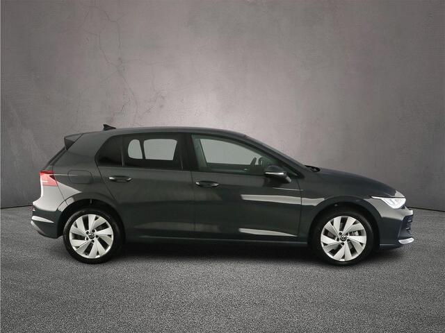 Volkswagen GOLF Life Edition 1.5 TSI eHybrid 204pk DSG Automaat Adaptive cruise control, Achteruitrijcamera, Stuurwiel verwarmd, LED koplampen, Parkeersensoren, Stoelverwarming