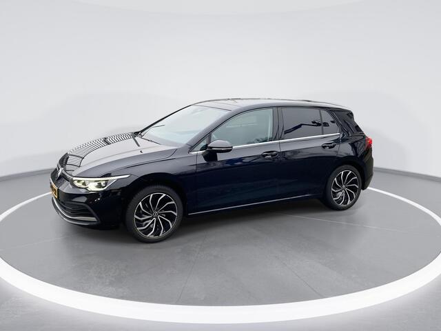 Volkswagen GOLF 1.5 eTSI 150pk DSG Style · Panoramadak · Camera · Apple/Android Car Play · Dodehoeksensor ·