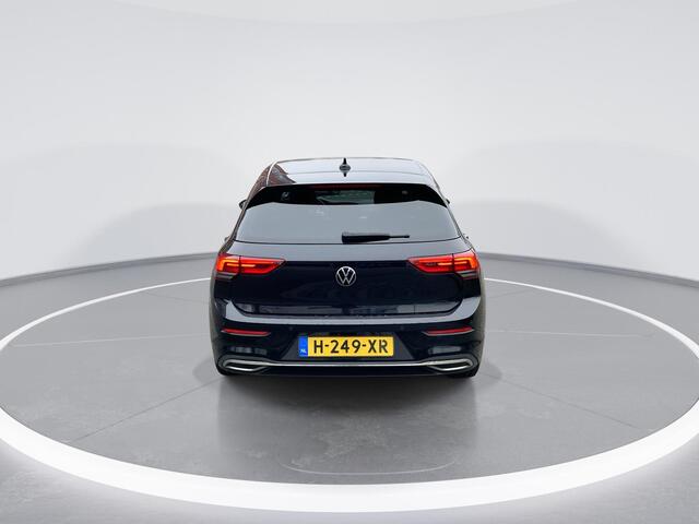 Volkswagen GOLF 1.5 eTSI 150pk DSG Style · Panoramadak · Camera · Apple/Android Car Play · Dodehoeksensor ·