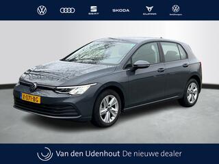 volkswagen-golf-1.0-etsi-110pk-dsg-