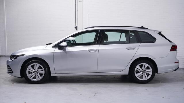 Volkswagen GOLF Variant 1.0 eTSI Life NAP 1e Eig. Apple Carplay PDC v+a Navigatie