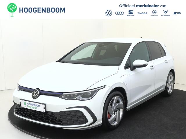 Volkswagen GOLF 1.4 eHybrid GTE | SoH 93% | Adaptieve cruise control | Dodehoek detectie | Stoel- en stuurwielverwarming | Keyless | Achteruitrijcamera | Navigatie | Parkeerassistent |