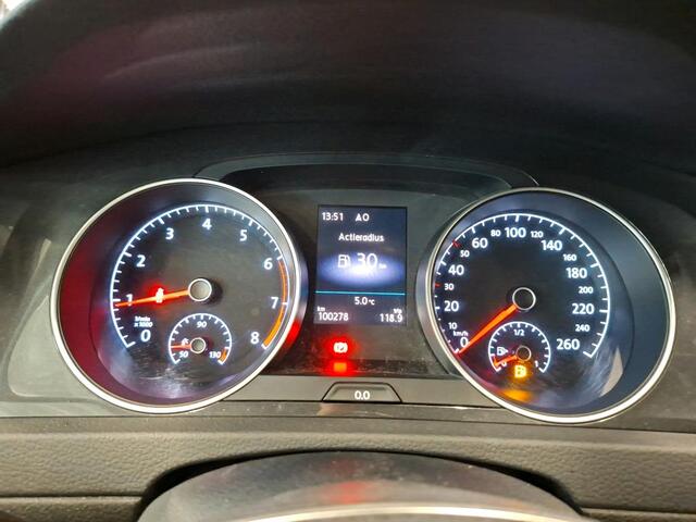 Volkswagen GOLF 1.5 TSI 150pk H6 Highline LED Koplampen Climate Control Stoelverwarming Camera Navigatie