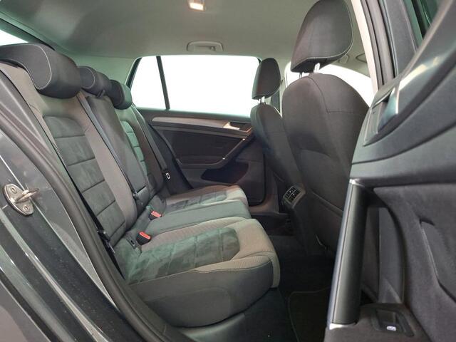 Volkswagen GOLF 1.5 TSI 150pk H6 Highline LED Koplampen Climate Control Stoelverwarming Camera Navigatie