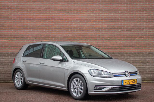 Volkswagen GOLF 1.5 TSI 130pk Comfortline, Carplay, Adaptive Cruise, Climate control, PDC, Bluetooth.