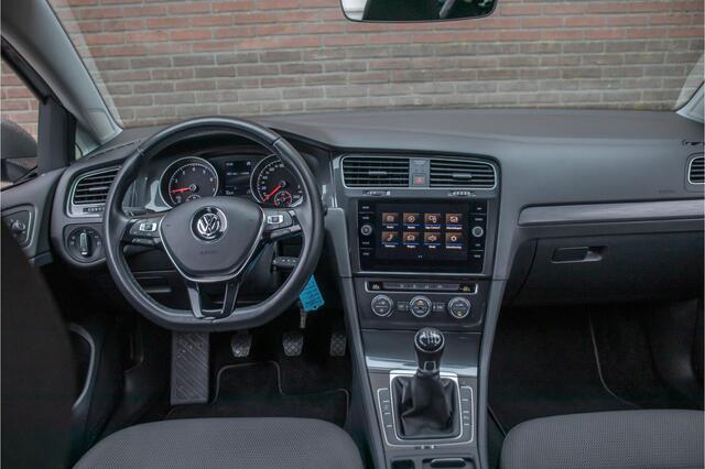 Volkswagen GOLF 1.5 TSI 130pk Comfortline, Carplay, Adaptive Cruise, Climate control, PDC, Bluetooth.