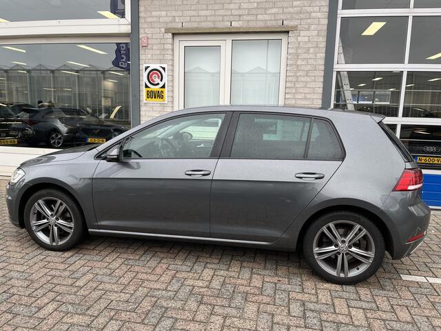 Volkswagen GOLF 1.5 TSI Highline / AUTOMAAT/ ADAPT. CRUISE/ DIGITAL DASH/ APP-CONNECT/ LED/ PARK. SENSOREN + CAMERA/ NAVI/ CLIMA/ STOEL VERWARM.