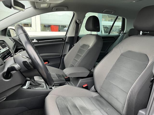 Volkswagen GOLF 1.5 TSI Highline / AUTOMAAT/ ADAPT. CRUISE/ DIGITAL DASH/ APP-CONNECT/ LED/ PARK. SENSOREN + CAMERA/ NAVI/ CLIMA/ STOEL VERWARM.