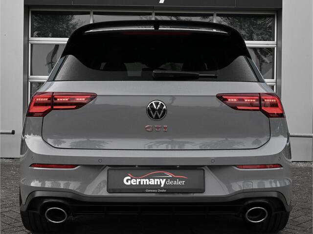 Volkswagen GOLF 2.0 GTI 301pk Club Sport Pano Harman/Kardon Head-Up 19-Inch IQ-Light VOL!