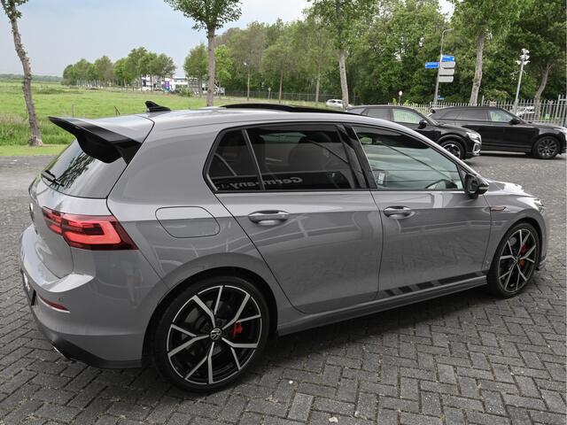 Volkswagen GOLF 2.0 GTI 301pk Club Sport Pano Harman/Kardon Head-Up 19-Inch IQ-Light VOL!