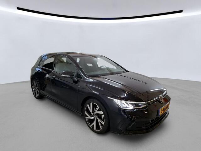 Volkswagen GOLF 1.5 TSI 130pk R-Line / Navigatie / Sfeerverlichting / Parkeersensoren