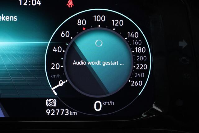 Volkswagen GOLF 1.5 eTSI R-Line DSG | Pano | Harman Kardon | Stoel- Stuurverw. | Apple CarPlay | IQ. Light | Adapt. Cruise