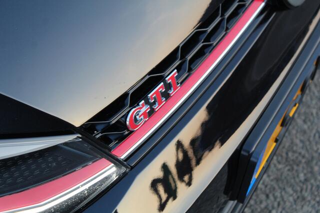 Volkswagen GOLF 2.0 TSI 245Pk GTI Performance | Alcantara/leer | Panoramadak