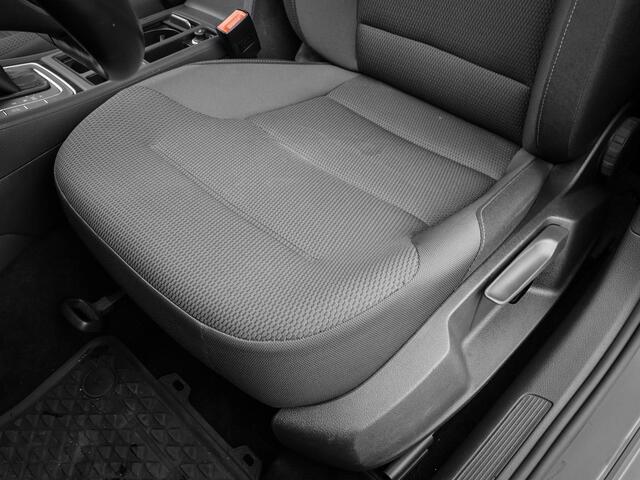 Volkswagen GOLF Variant 1.5 TSI 150pk DSG Highline · Apple/Android Car Play · P-Sensoren · Trekhaak · Stoelverwarming · Getint Glas · 15'' Inch ·