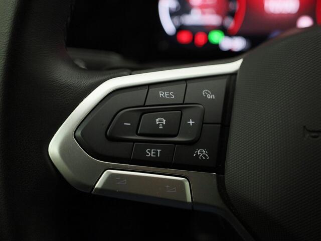 Volkswagen GOLF 1.5eTSI/130PK Style DSG · Navigatie · Apple/Android Car Play · Camera + Parkeersensoren · Stoelverwarming ·