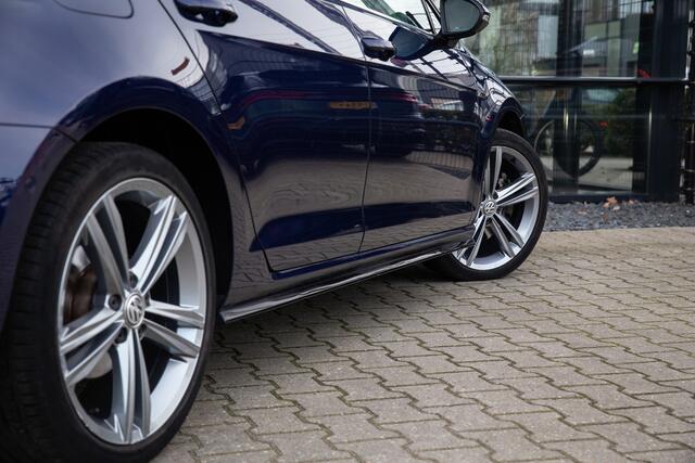 Volkswagen GOLF Variant 1.5 TSI Highline Business R , Panoramadak, Adap. cruise, Trekhaak,