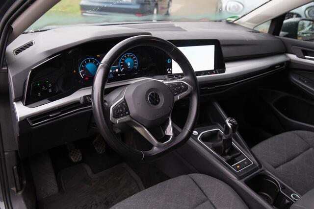 Volkswagen GOLF 1.5 TSI Life , Adap. cruise, Stoel/Stuurverwarming,