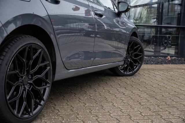 Volkswagen GOLF 1.5 TSI Life , Adap. cruise, Stoel/Stuurverwarming,