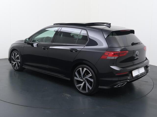Volkswagen GOLF 1.5 eTSI R-Line Business | 150 PK | Automaat | Panoramadak | Stoelverwarming | Climate control |