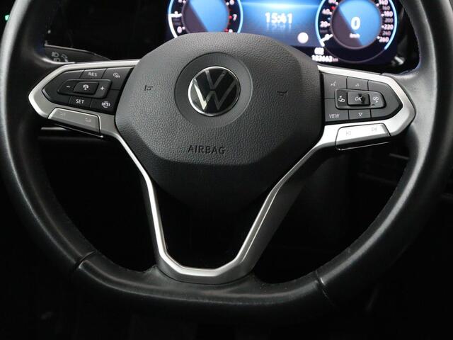 Volkswagen GOLF 1.0 TSI Life | Trekhaak | Camera | Adaptive cruise | Sfeerverlichting | Carplay | Navigatie | Parkeerhulp | Climate control | Bluetooth