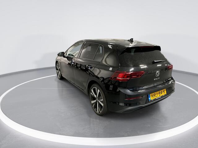 Volkswagen GOLF 1.5 204pk DSG eHybrid Life Edition · Camera · Keyless · Apple/Android Car Play · Sfeerverlichting · Stoel-&Stuurverwarming · 18'' Inch · 10-06-2029 of 100.000km