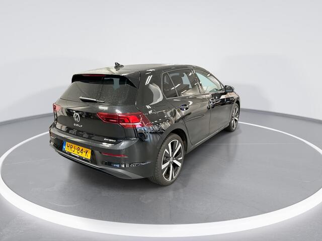 Volkswagen GOLF 1.5 204pk DSG eHybrid Life Edition · Camera · Keyless · Apple/Android Car Play · Sfeerverlichting · Stoel-&Stuurverwarming · 18'' Inch · 10-06-2029 of 100.000km
