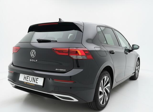 Volkswagen GOLF 1.4 eHybrid 204PK DSG STYLE CAMERA/ALCANTARA/CARPLAY