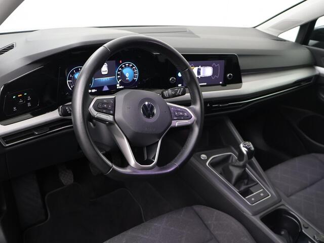 Volkswagen GOLF 1.0 TSI Life | 110 PK | Climate control | Adaptive cruise control | Apple Carplay/Android Auto | 17" LM velgen |