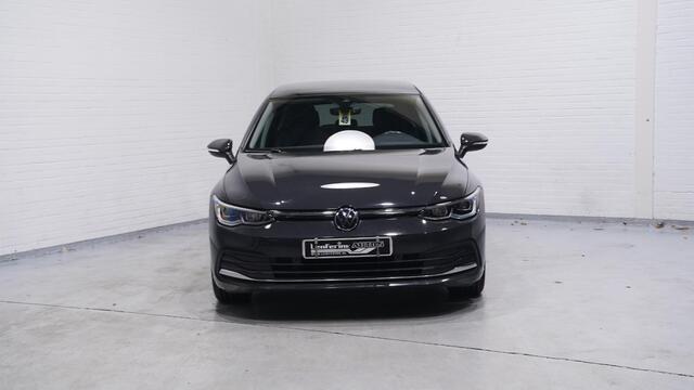 Volkswagen GOLF 1.5 eTSI 150 pk Style DSG Aut. Panodak, NAP LED Koplampen, App Connect, Parkeerhulp, 1e Eigenaar