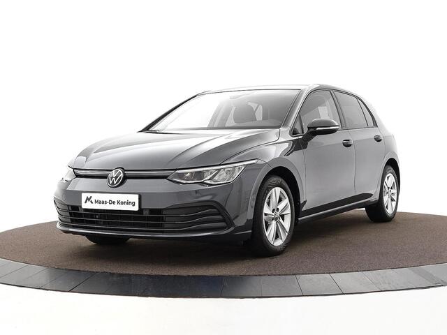 Volkswagen GOLF 1.0 eTSI 110PK DSG Life · Apple/Android Car Play · Navigatie · P-Sensoren · Sfeerverlichting · Garantie t/m 14-03-2027 of 100.000km