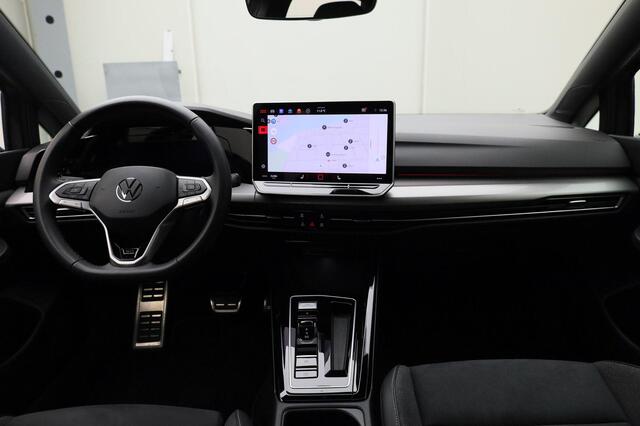 Volkswagen GOLF 1.5eTSI/150PK Style 50 Edition DSG · Panoramadak · Apple/Android · Massagefunctie · Camera · Garantie t/m 05-12-2026