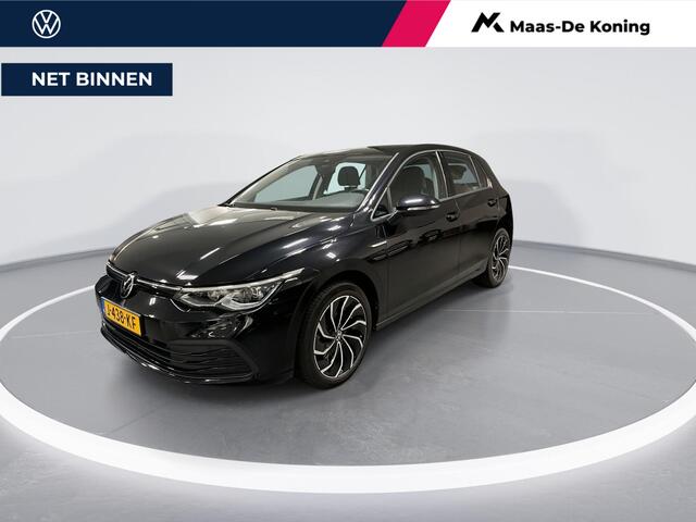 Volkswagen GOLF 1.5 TSI 130pk Life · Apple/Android Car Play · ACC · Stuur- & Stoelverwarming · Trekhaak · Navigatie · Sfeerverlichting · 17"Velgen ·