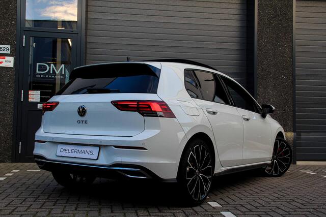 Volkswagen GOLF 1.4 eHybrid DSG GTE | Panoramadak | Carplay | Stoel/Stuur Verwarming | 19" Warmenau