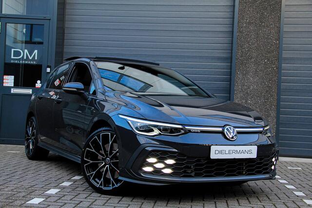 Volkswagen GOLF 1.4 eHybrid DSG GTE Dolphin Grey | Panorama dak | IQ | LED verstralers | Carplay | Sfeerverlichting | 19" Warmenau