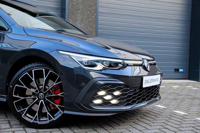 Volkswagen GOLF 1.4 eHybrid DSG GTE Dolphin Grey | Panorama dak | IQ | LED verstralers | Carplay | Sfeerverlichting | 19" Warmenau