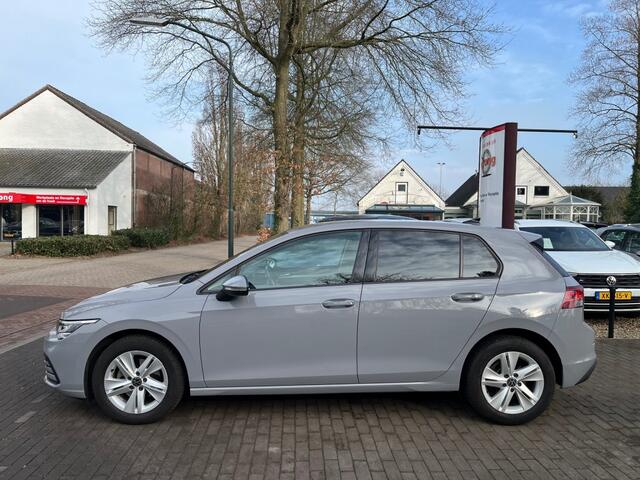 Volkswagen GOLF 1.0 TSI LIFE / NAVI / CARPLAY / DIGI COCKPIT / DAB / CAMERA / SFEERVERLICHTING