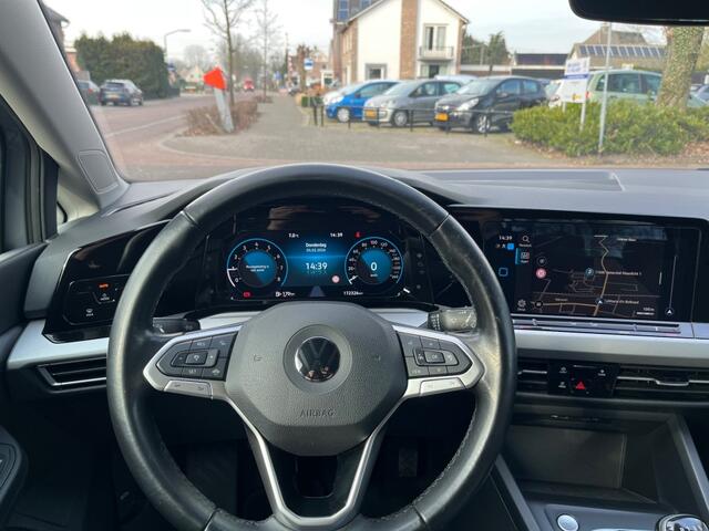 Volkswagen GOLF 1.0 TSI LIFE / NAVI / CARPLAY / DIGI COCKPIT / DAB / CAMERA / SFEERVERLICHTING