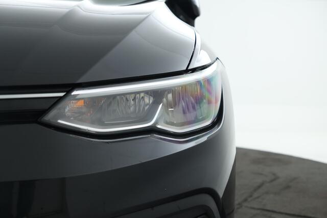 Volkswagen GOLF Variant 1.0 TSI Life Apple carplay, navigatie, Climate,