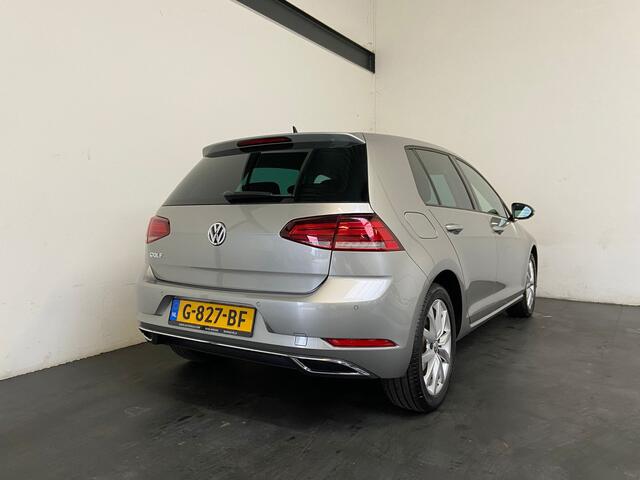 Volkswagen GOLF 1.5 TSI Highline Business R