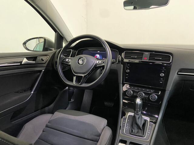 Volkswagen GOLF 1.5 TSI Highline Business R