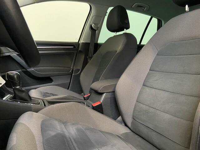 Volkswagen GOLF 1.5 TSI Highline Business R