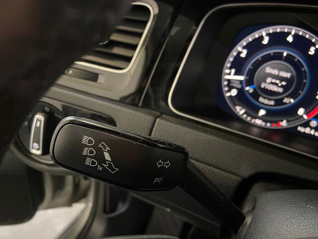 Volkswagen GOLF 1.5 TSI Highline Business R