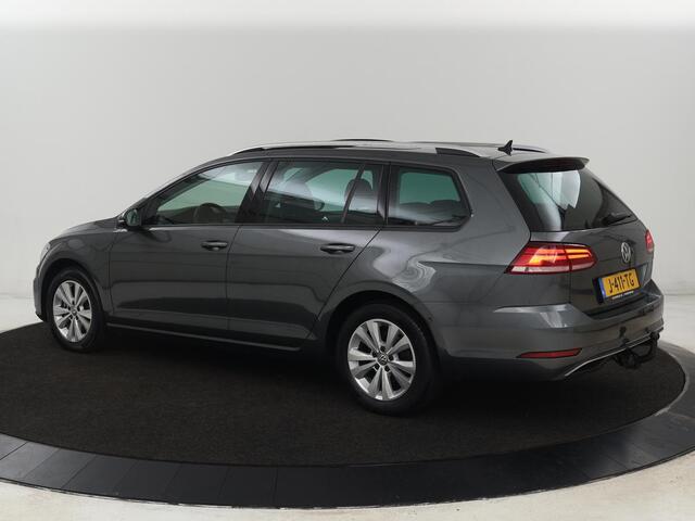 Volkswagen GOLF 1.0 TSI Comfortline Business | Panoramadak | Trekhaak | Stoelverwarming | Full LED | Camera | Park Assist | Carplay | Navigatie | Adaptive cruise | DAB | Massage | Climate control