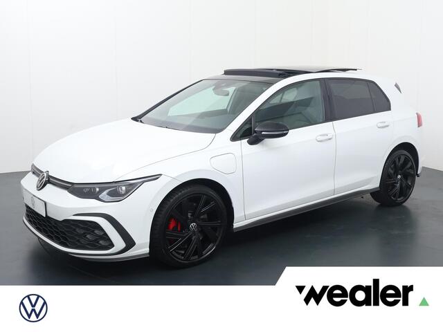 Volkswagen GOLF 1.4 eHybrid GTE | 245 PK | SoH 91% | Trekhaak | Panoramadak | Matrix LED koplampen | Apple Carplay/Android Auto |