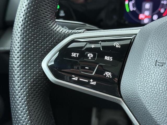 Volkswagen GOLF 1.4 eHybrid GTE | 245 PK | SoH 91% | Trekhaak | Panoramadak | Matrix LED koplampen | Apple Carplay/Android Auto |