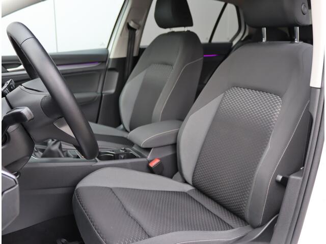 Volkswagen GOLF 1.0 TSI Life | Stoel/-Stuurverwarming | Navigatie | ACC