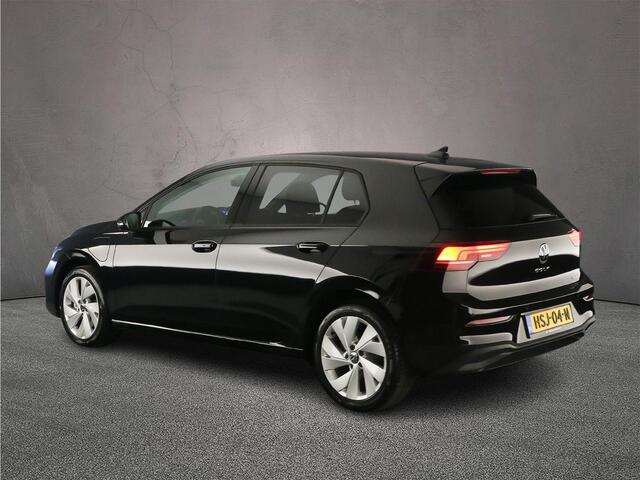 Volkswagen GOLF Life Edition 1.5 TSI eHybrid 204pk DSG Automaat Adaptive cruise control, Achteruitrijcamera, LED koplampen, Parkeersensoren, App connect, DAB, Radio, Stuurwiel verwarmd